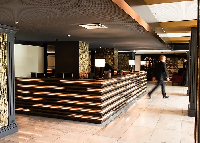  PLAZA Premium